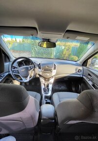 Chevrolet Cruze 1.6 - 5