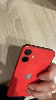 Predám iphone 12 mini RED 128GB - 5