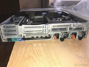 Dell PowerEdge R720xd - 5