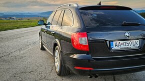 Škoda Superb Combi - 5