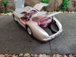 Prodám model 1:18 Mercedes Benz 300slr coupe - 5