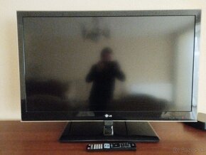 3D televízor LG full HD uhlopriečka 42 "/107 cm - 5