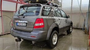 KIA SORENTO 2.5 CRDI - 5