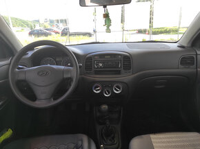 Predám Hyundai Accent 1,4l, 71,3kw, 5st. manuál , benzín - 5