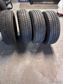 215 70R15C  Falken Eurowinter Van01 - 5