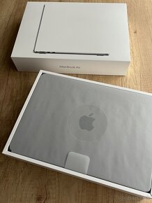 NOVÝ MacBook Air 13" M2 8GB/512GB - 5