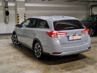 Toyota Auris Combi Freestyle Full LED (BiLED) 1.6 97kW benzí - 5