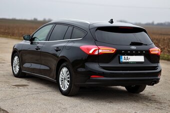 Ford Focus Kombi 1.5 TDCi Titanium, LED - 5