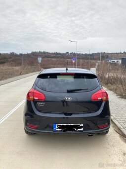 Predám KIA Ceed 1,6 GDI 99kw team slovaKia edition - 5