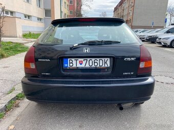 REZERVOVANE Honda Civic 6 - 5