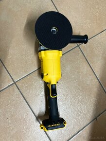 Dewalt rotačná leštička DCM849 - 5