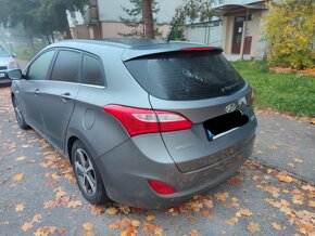 Hyundai i30 kombi 1.6 81kw - 5