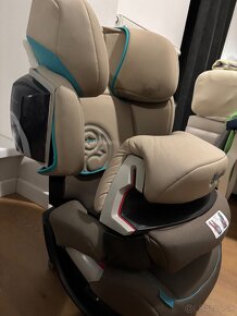 Cybex pallas fix 2 - 5