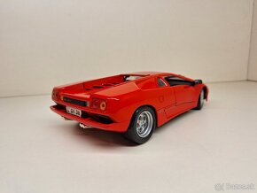 1:18 LAMBORGHINI DIABLO Č - 5