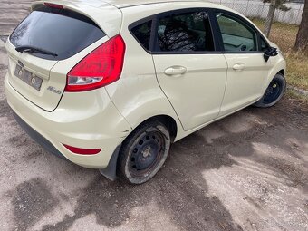 ND Ford fiesta MK7 1,25 2009 zlatá metalíza 55t km pojazdné - 5