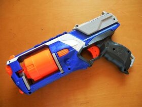 Nerf Strongarm s doplnkami - 5