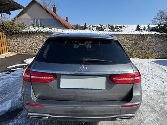 Mercedes-Benz E220D 4Matic - 5