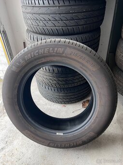 Predám letné pneumatiky Michelin 215/65 R17 - 5