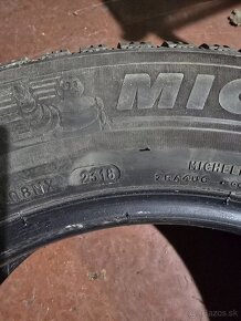 215/60R16 zimné pneu . - 5