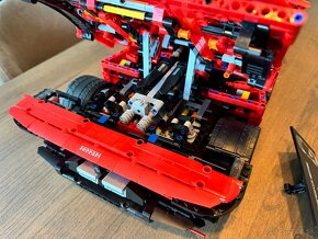 LEGO Ferrari Daytona SP3 42143 - 5