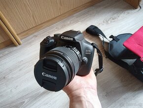 Canon Eos 2000D - 5