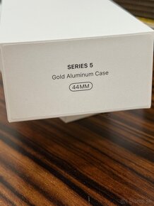 Apple watch series 5 - 5