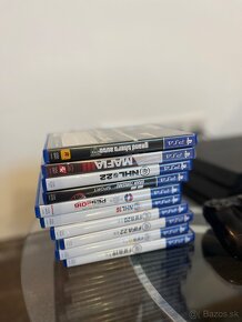 Playstation 4 s 2 ovládačmi a 10 hrami - 5