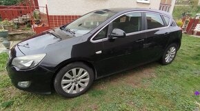 Opel Astra J 2.0 CDTI šport - 5