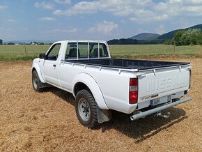 Nissan Navara NP300 4x4 - 5