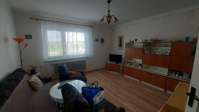 Exkluzívne RD s pozemkom o výmere 800 m2 v obci Žemberovce - 5