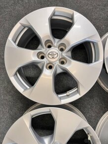 5x114,3 R17 originál alu disky Toyota RAV4 a senzory - 5