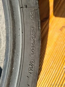 Pneu Michelin 180/55 ZR17 - 5