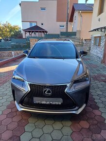 Lexus NX200T - 5