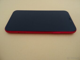 iPhone 11 64GB RED - ZÁRUKA 1 ROK - 100% BATERIA - 5