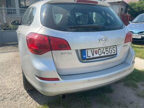 Opel Astra J SportTourer 1.7cdti - 5