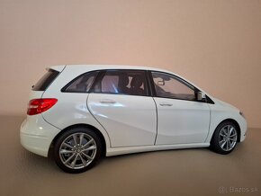 MERCEDES-BENZ ☆ B180 ☆ 1:18 ☆ Norev ☆ - 5