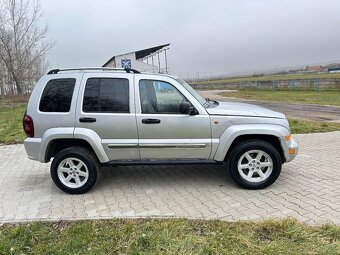 JEEP CHEROKEE KJ 2.8CRD LIMITED Manual 6st Tažne 3,5T - 5