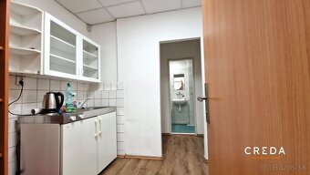 CREDA | prenájom 67 m2 obchodný priestor, Nitra - pešia zóna - 5