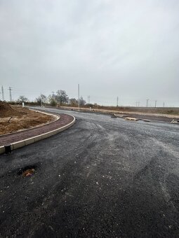 Ponúkame Vám na predaj stavebné pozemky v meste Levice - 5