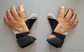 Brankárske rukavice NIKE GK Vapor Grip3 _ 9.5 - 5