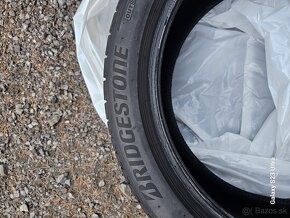 Predam pneu. Bridgestone 225 45 R 18 letné - 5