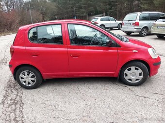 Predám toyotu yaris 1.0 48kw r.v 2005 - 5