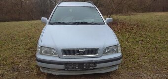 V 40  1.9 tdi rv 2002 - 5