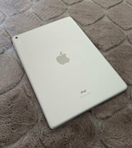 iPad 8.gen., 128GB - 5