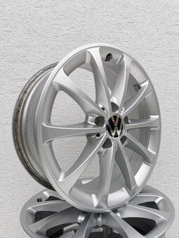 Vw Golf alu disky 6,5J R17 5x112 ET44 - 5