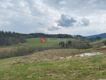 Na predaj pozemok v mestskej časti Srňacie, 7000m2 - 5