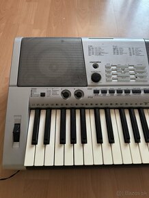 Yamaha PSR E403 - 5