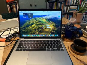 MacBook Air M1 256GB SSD 8GB RAM - 5