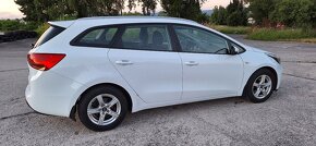 Kia Ceed SW 2013 1.4 benzin M6 - 5