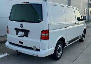 Volkswagen T5 Transporter 1.9 TDI, 75 kW, r.v: 10/2008 - 5